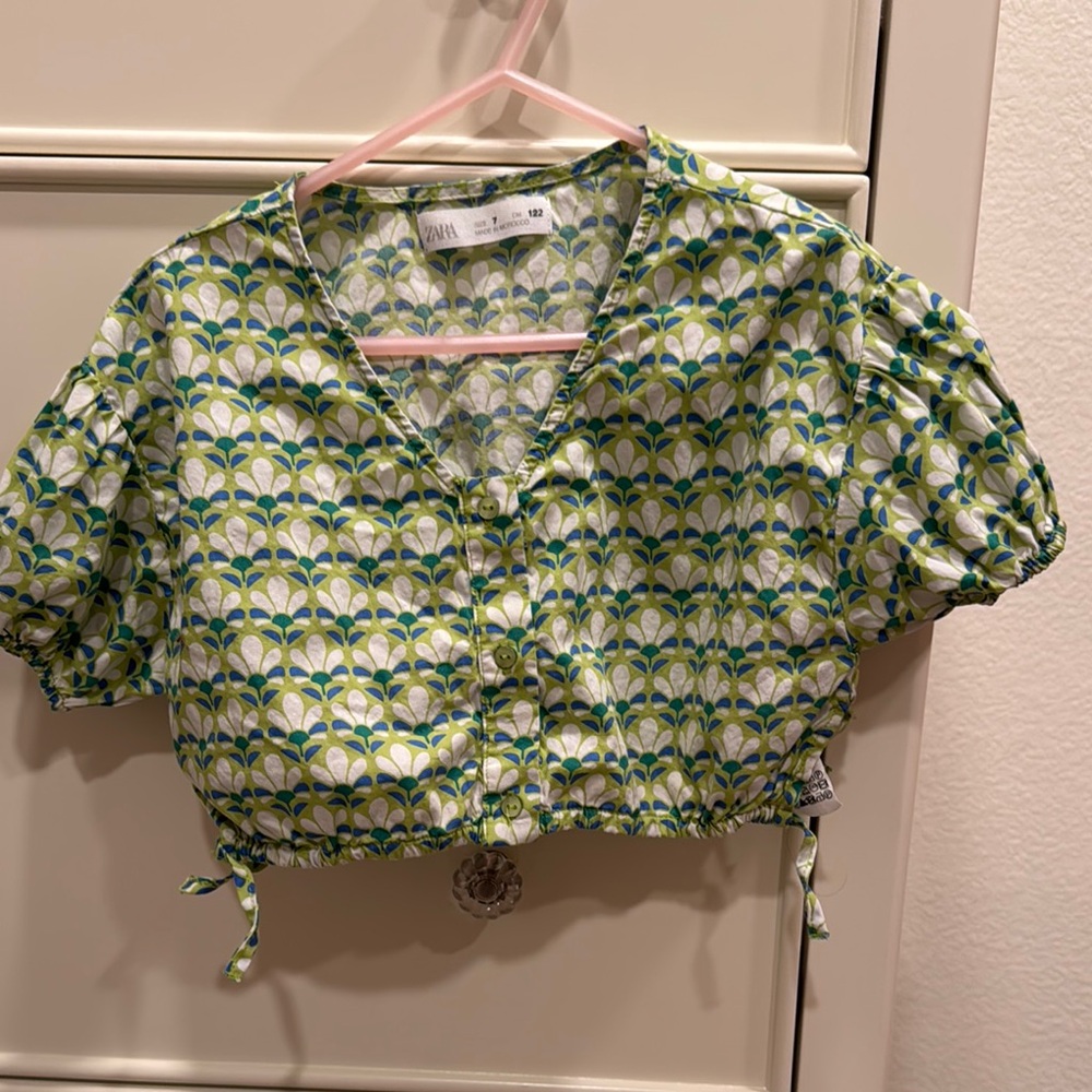 Zara kids adorable crop! So cute for summer vacation!